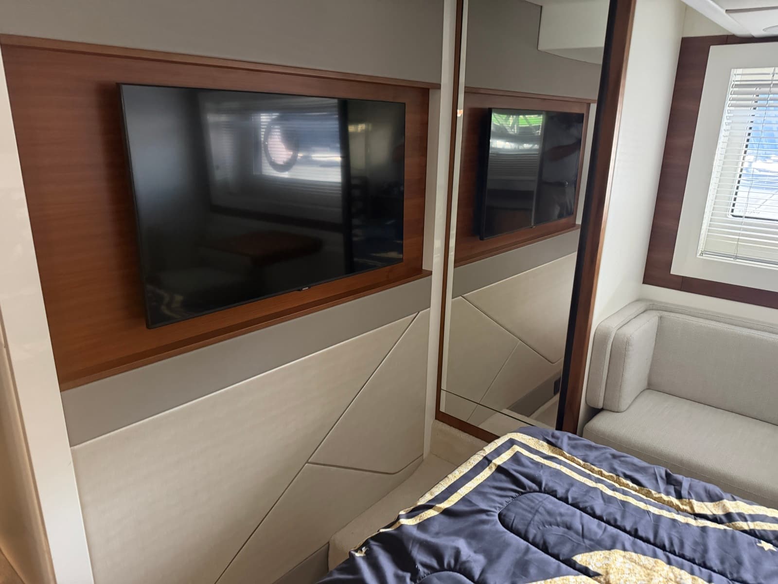 2021 Sunseeker PREDATOR 55 - Photo 39