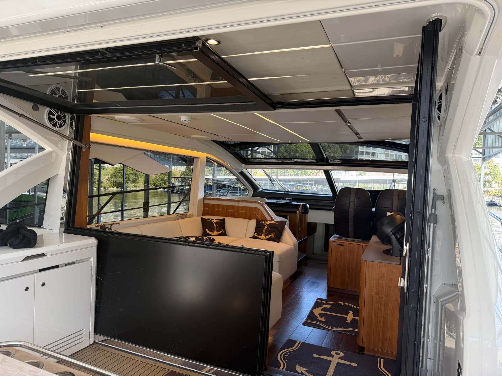 2021 Sunseeker PREDATOR 55 - Photo 15