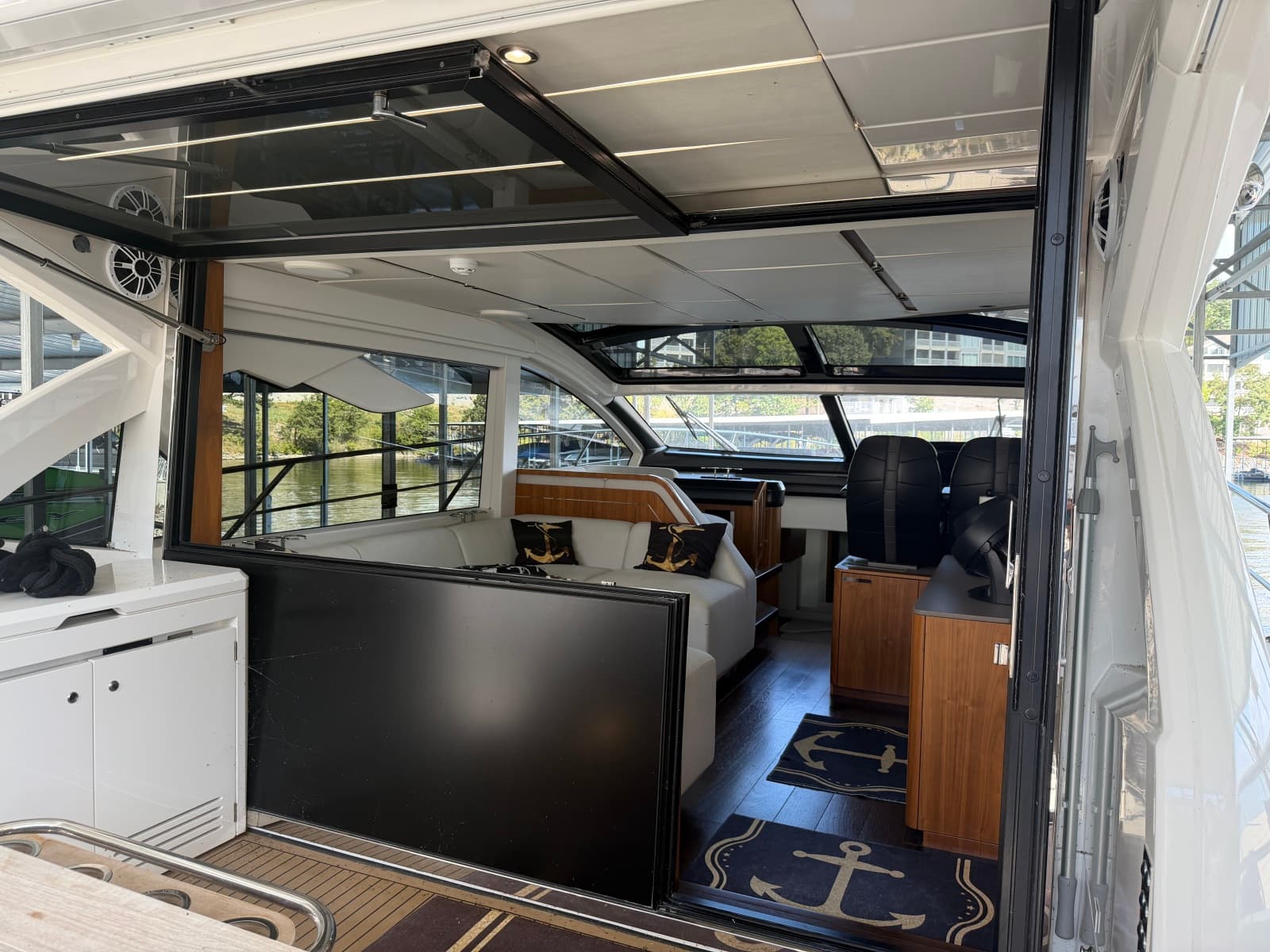 2021 Sunseeker PREDATOR 55 - Photo 14