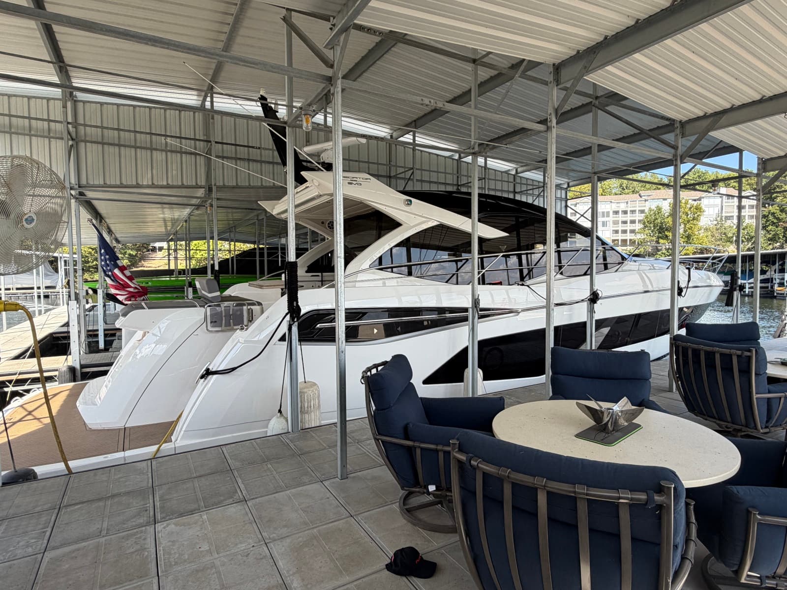 2021 Sunseeker PREDATOR 55 - Photo 2