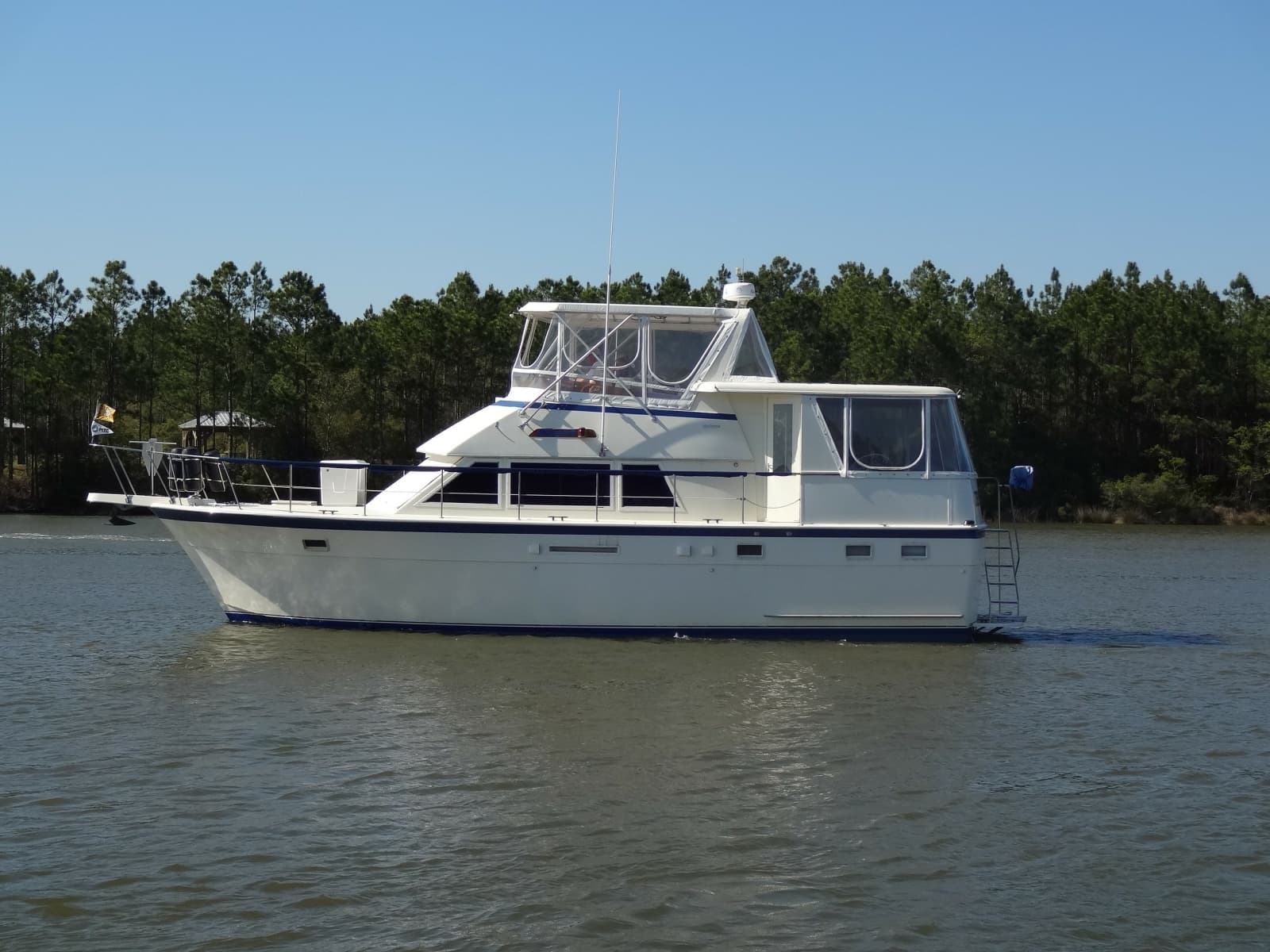 1987 Hatteras 43 - Photo 1