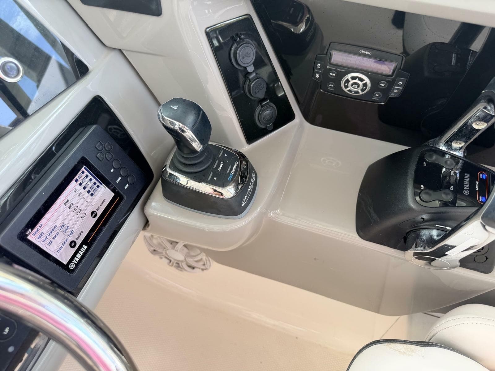2019 Robalo  - Photo 26