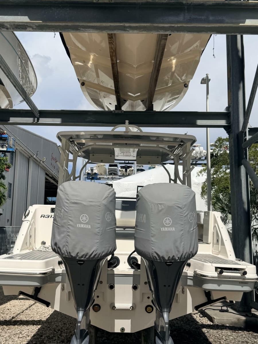 2019 Robalo  - Photo 2