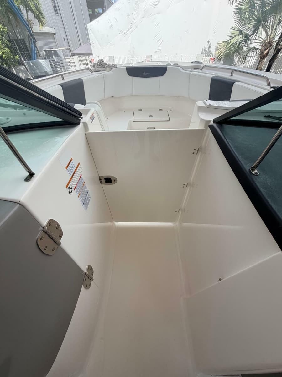 2019 Robalo  - Photo 15
