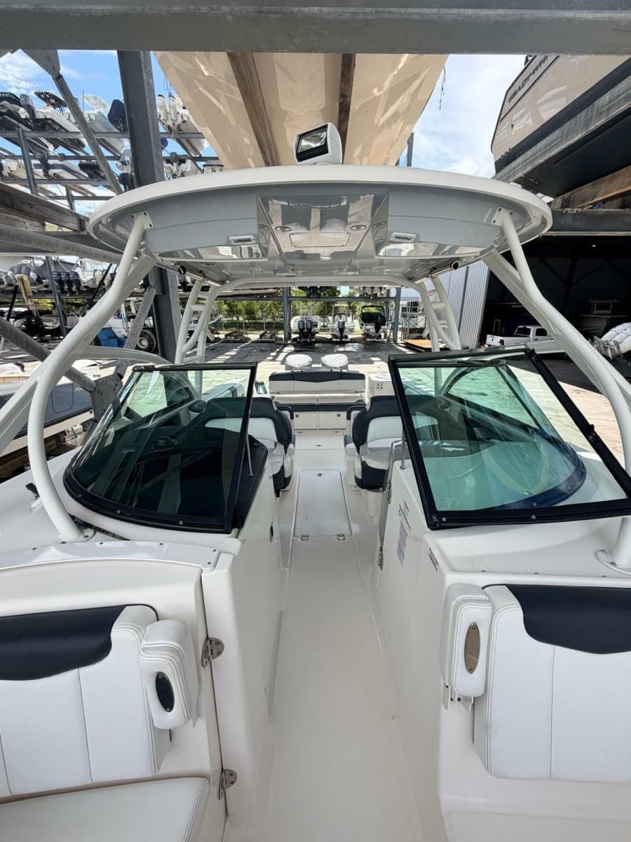 2019 Robalo  - Photo 17