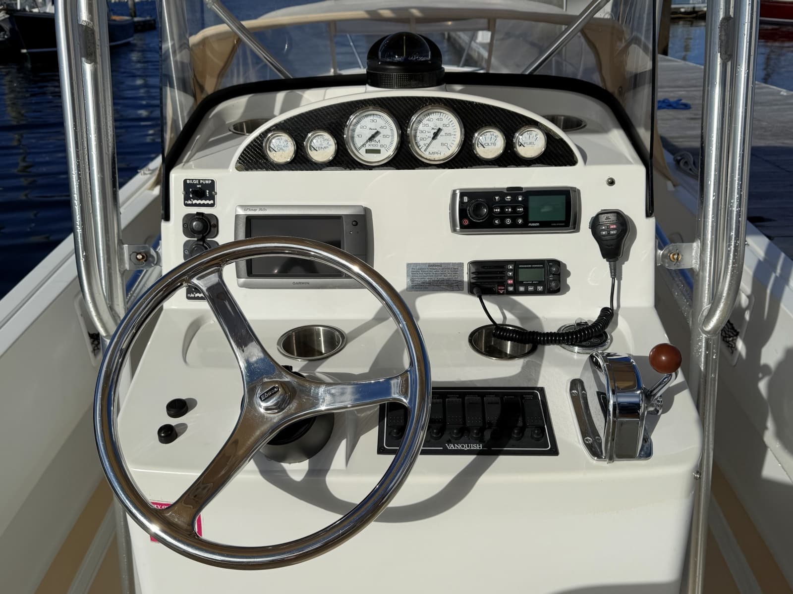 2010 Vanquish 24 Runabout - Photo 20