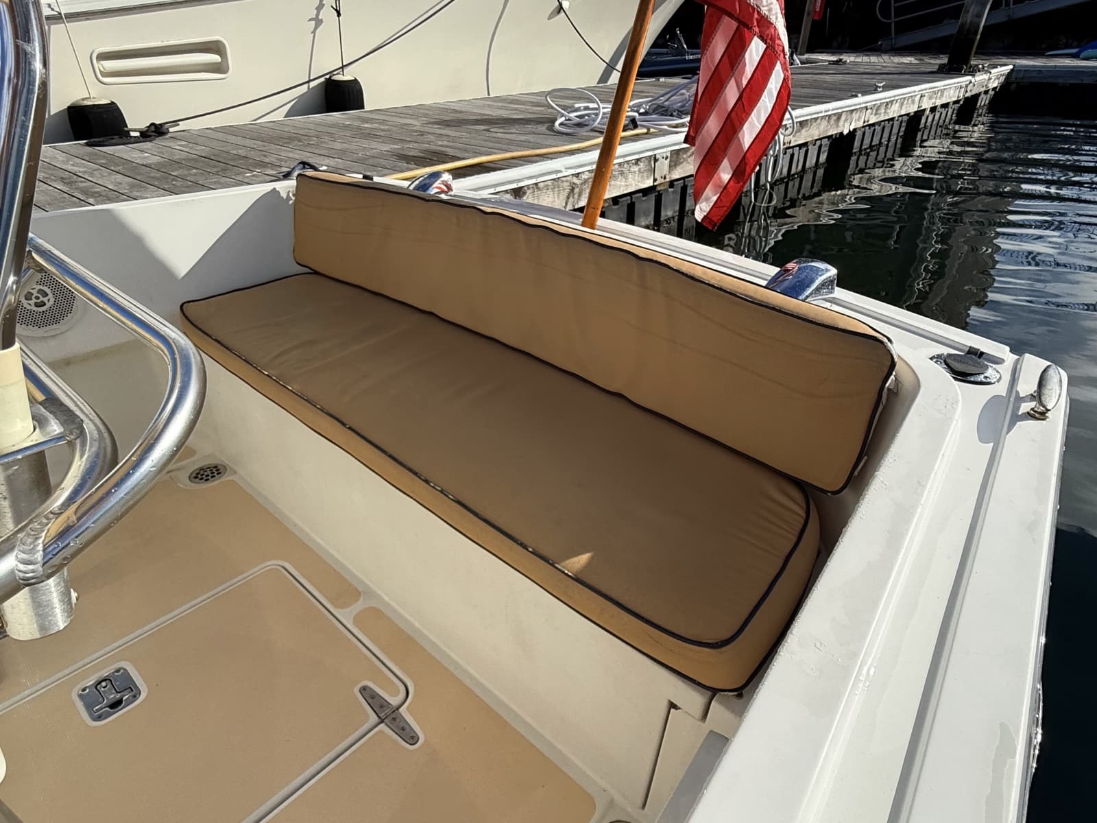2010 Vanquish 24 Runabout - Photo 21