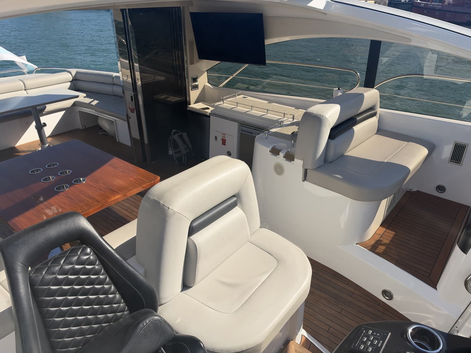 2014 Sunseeker 60 Predator - Photo 26