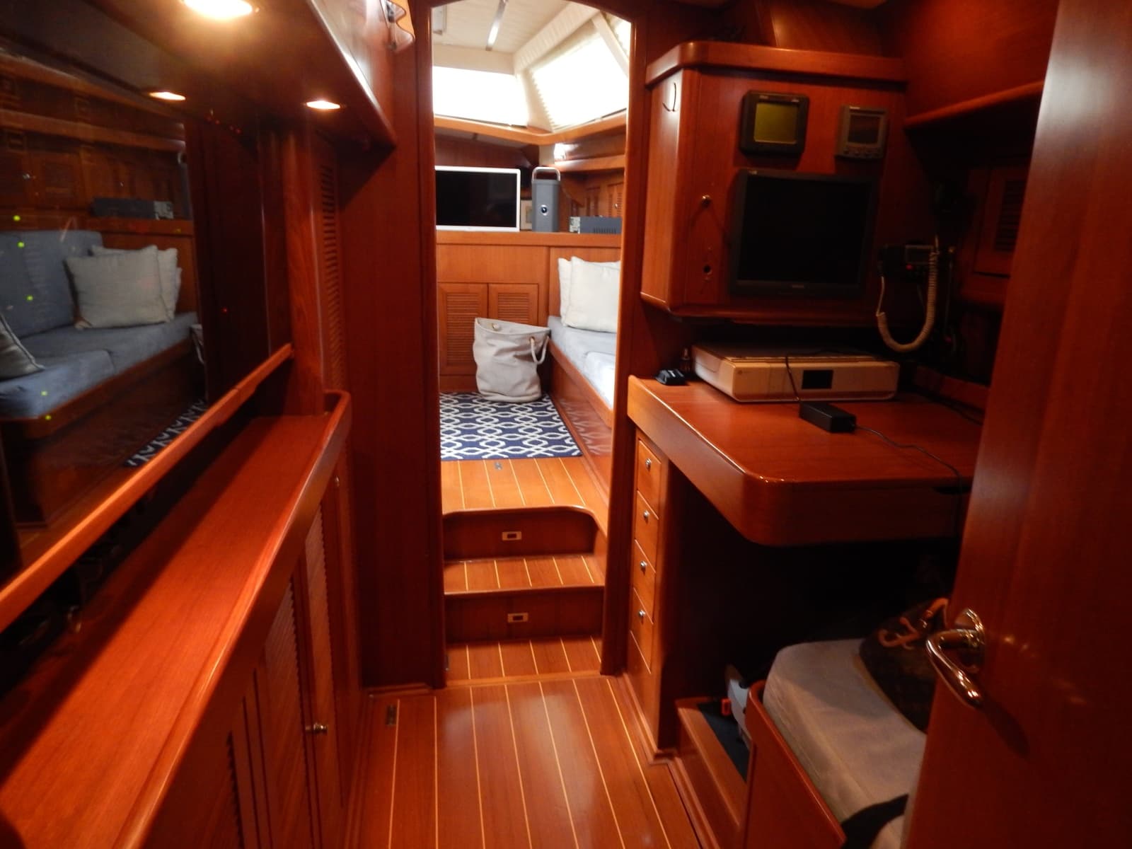 2002 North Wind 58 - Photo 25