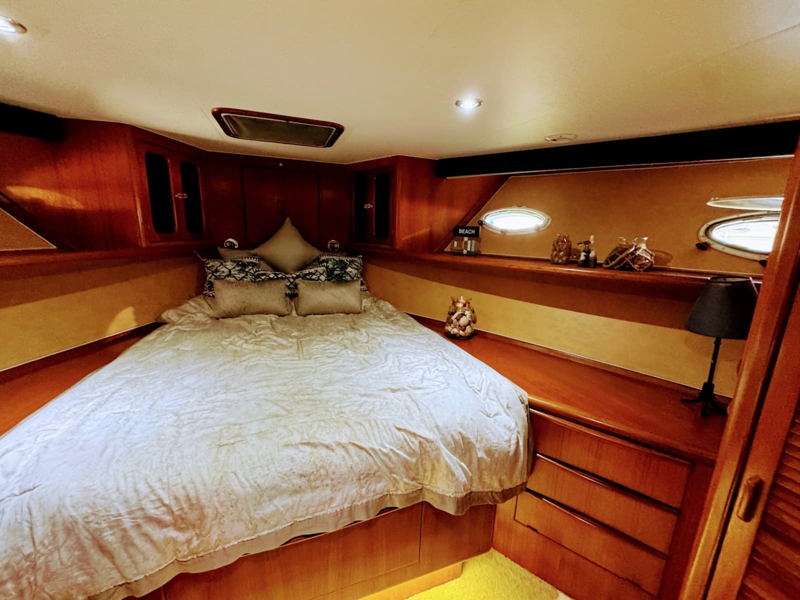 1990 Viking 55 MOTOR YACHT WIDE BODY - Photo 45