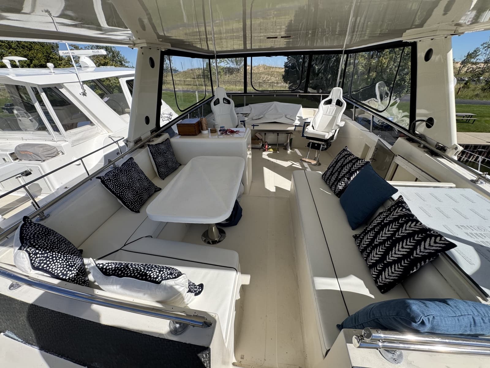 1990 Viking 55 MOTOR YACHT WIDE BODY - Photo 16
