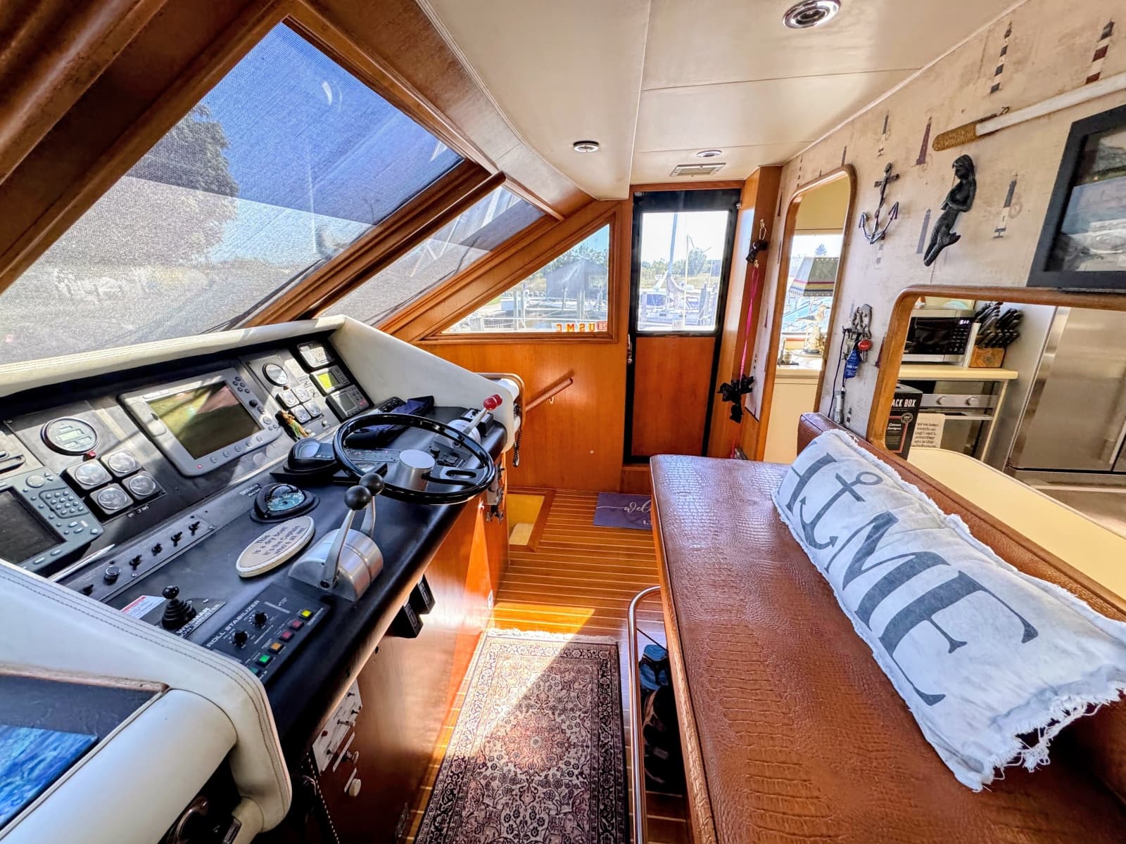 1990 Viking 55 MOTOR YACHT WIDE BODY - Photo 25