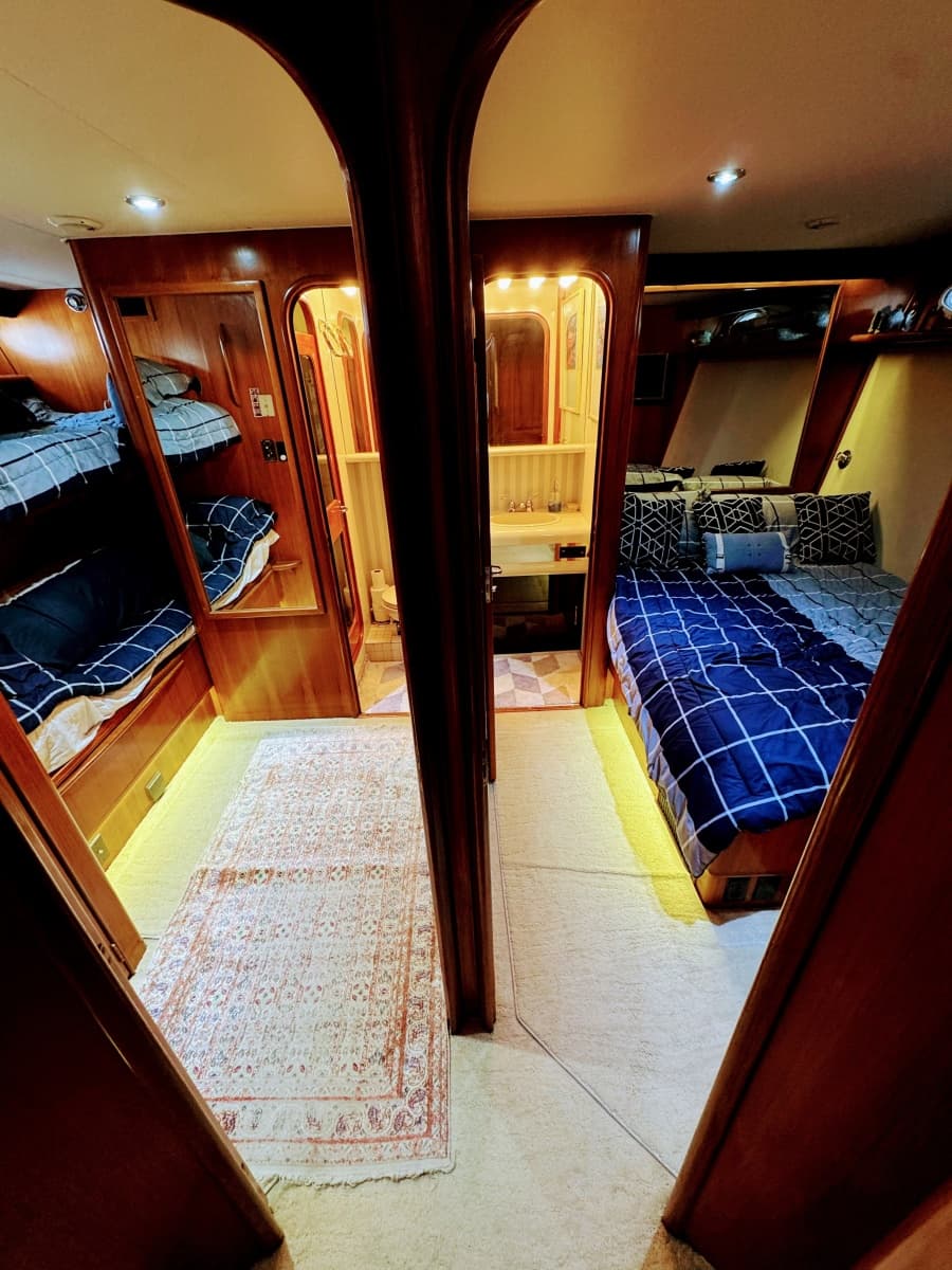 1990 Viking 55 MOTOR YACHT WIDE BODY - Photo 55