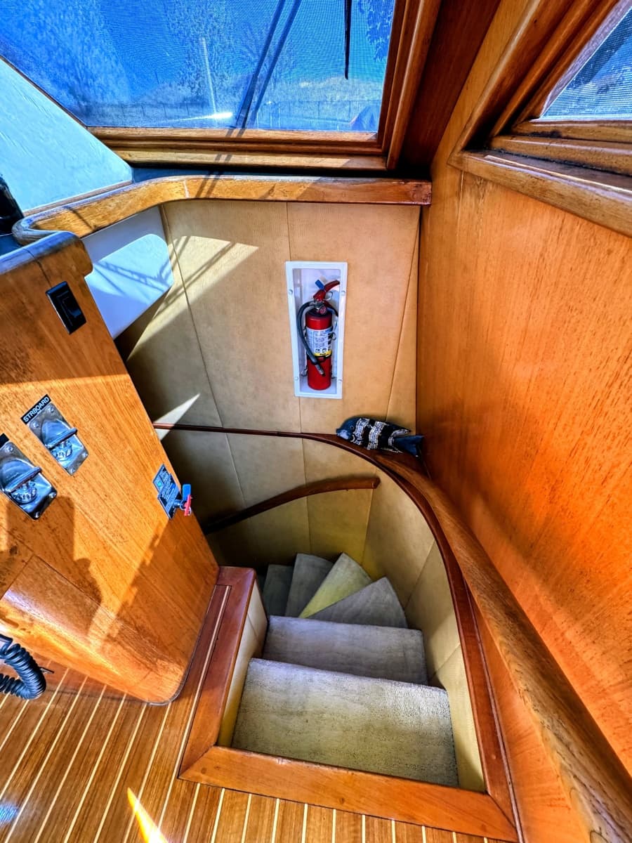 1990 Viking 55 MOTOR YACHT WIDE BODY - Photo 42