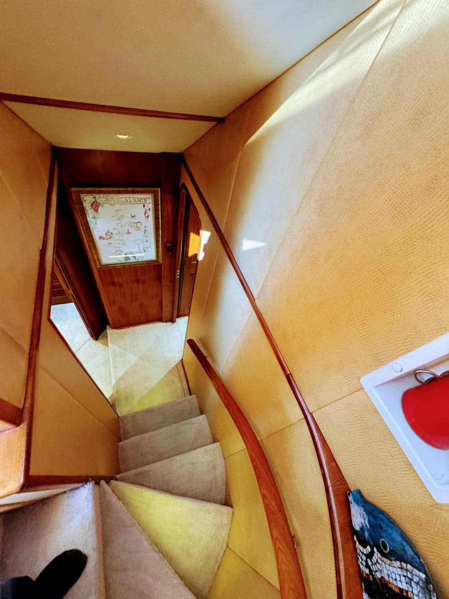 1990 Viking 55 MOTOR YACHT WIDE BODY - Photo 43