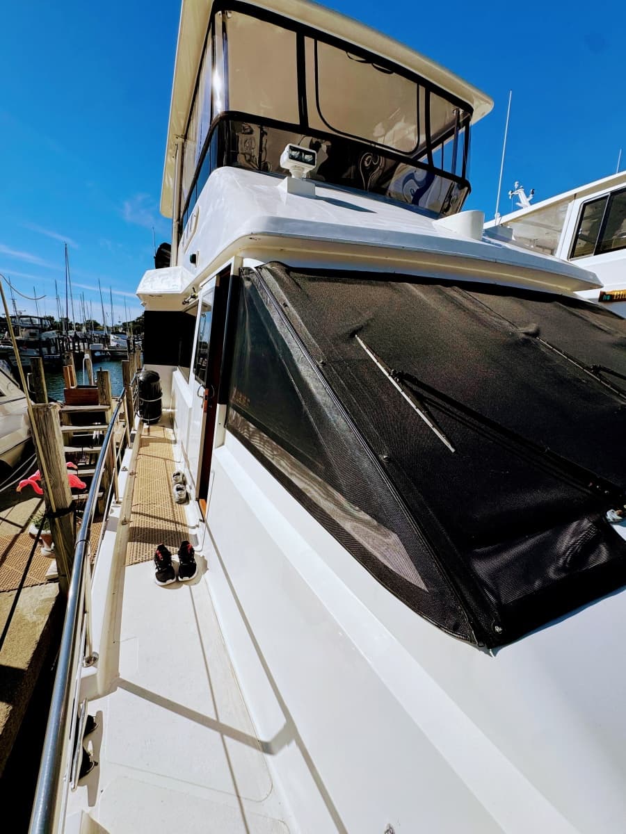 1990 Viking 55 MOTOR YACHT WIDE BODY - Photo 9