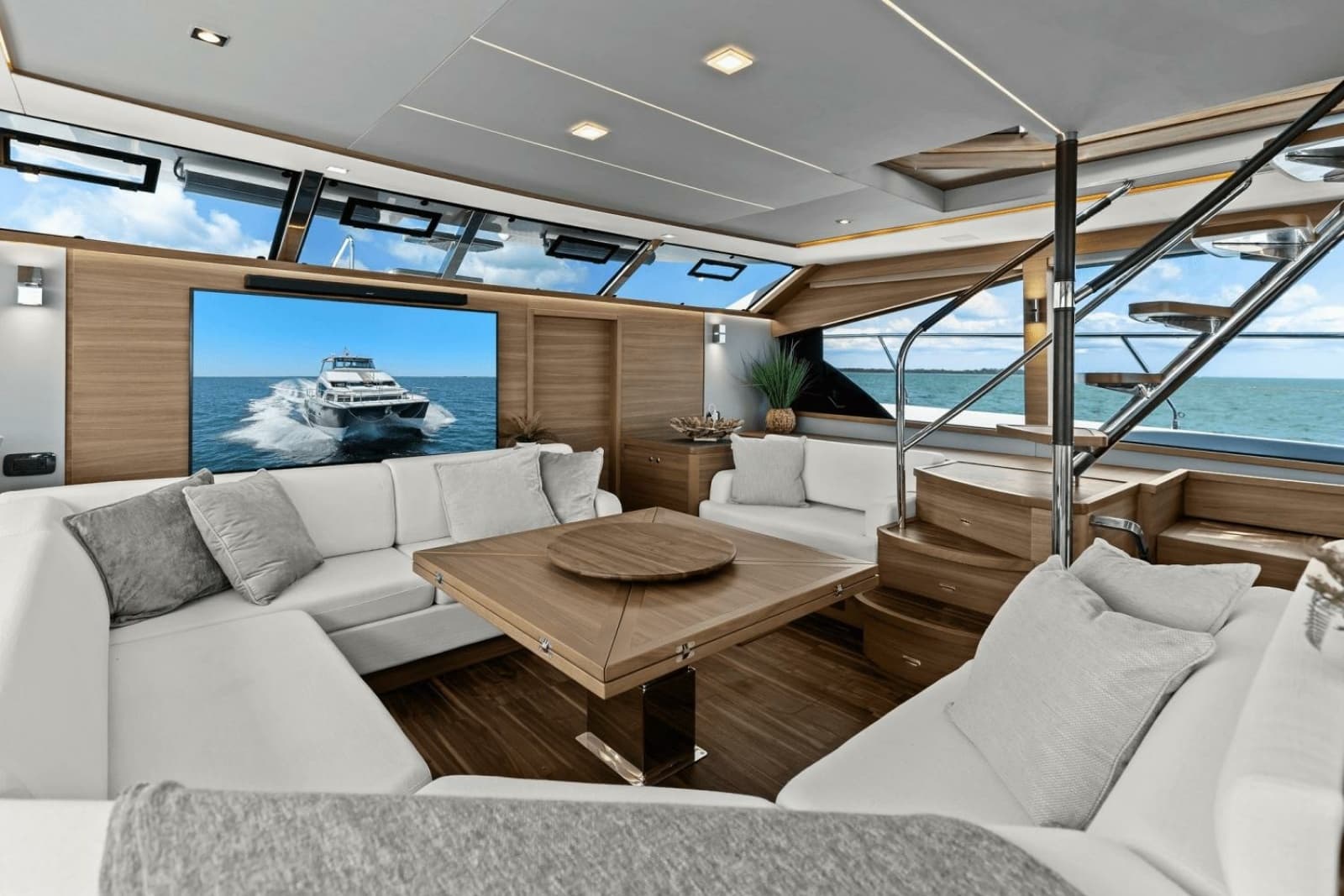 2023 Aquila 54 Yacht - Photo 2