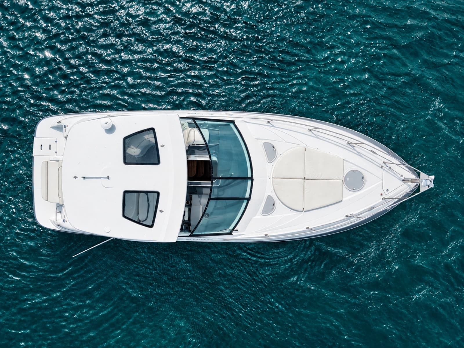 2020 Cruisers Yachts 35 Express - Photo 12