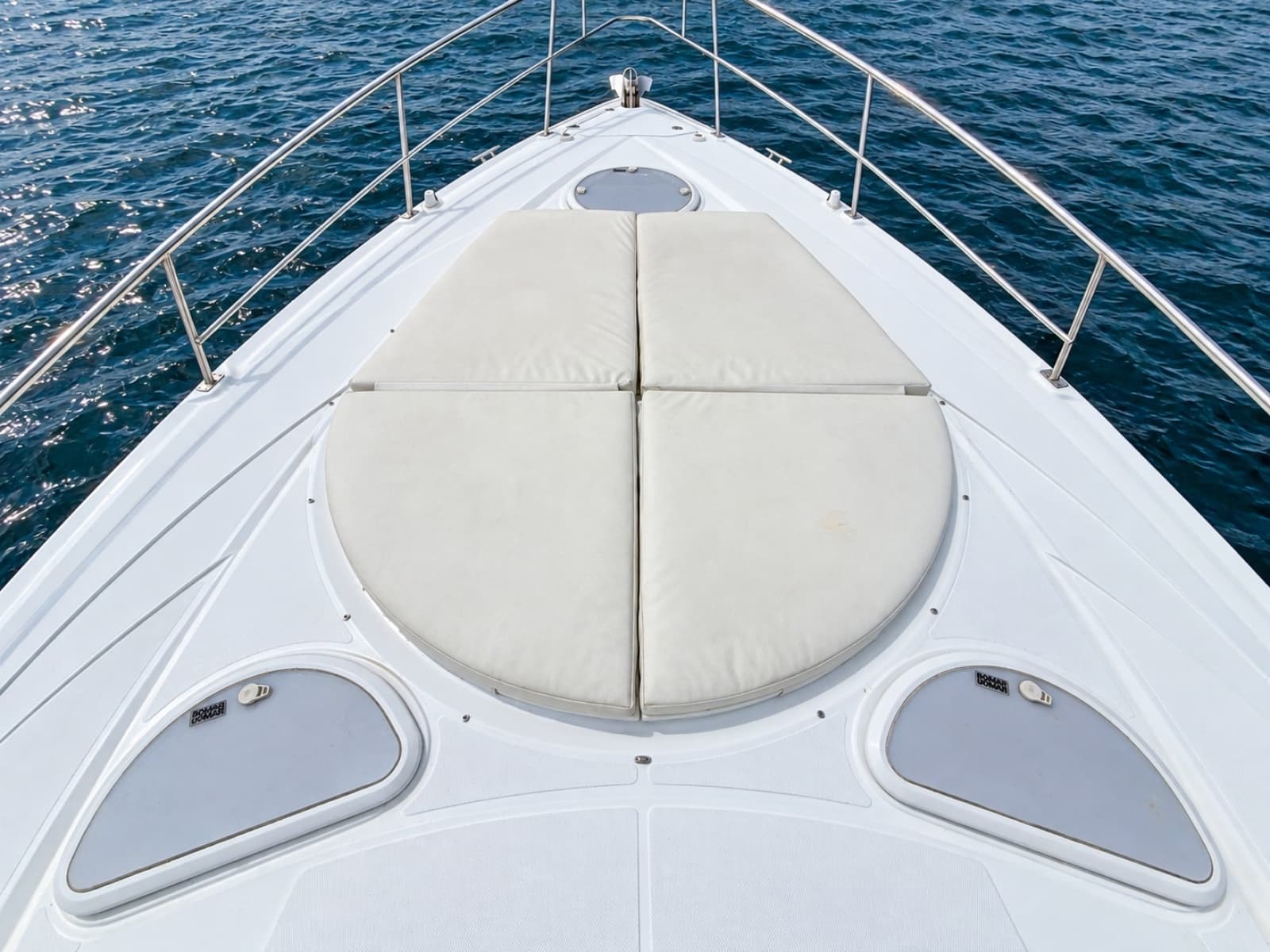2020 Cruisers Yachts 35 Express - Photo 36