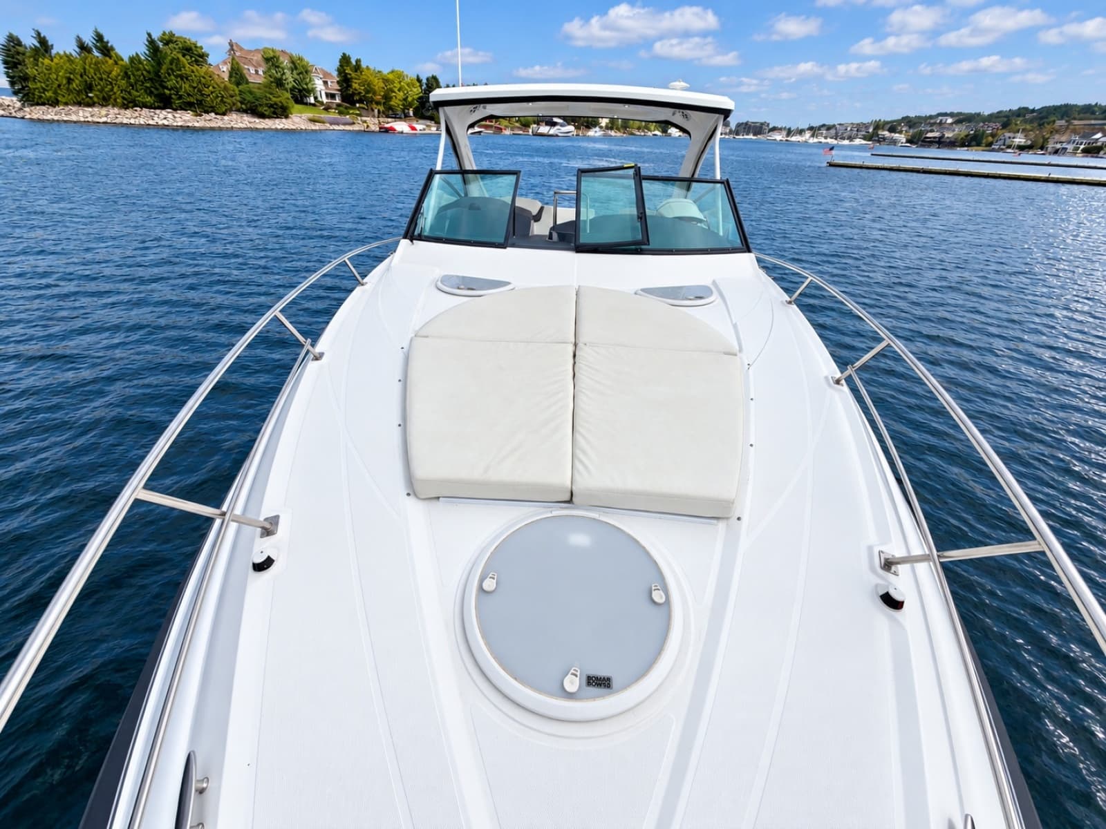 2020 Cruisers Yachts 35 Express - Photo 33