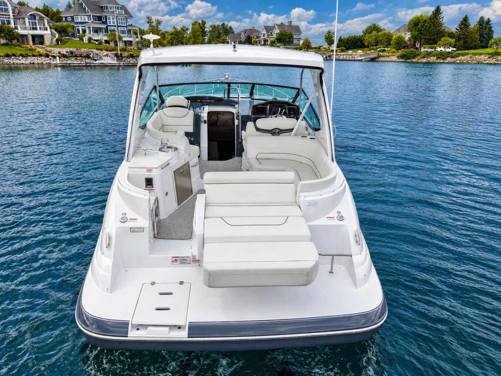 2020 Cruisers Yachts 35 Express - Photo 15