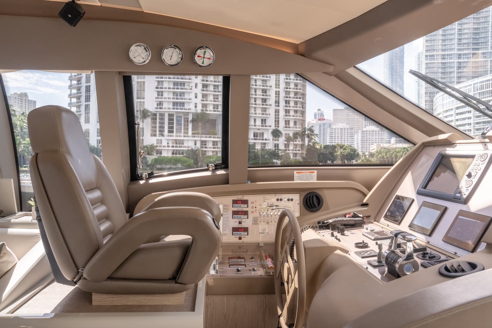 2016 Ferretti Yachts  - Photo 46