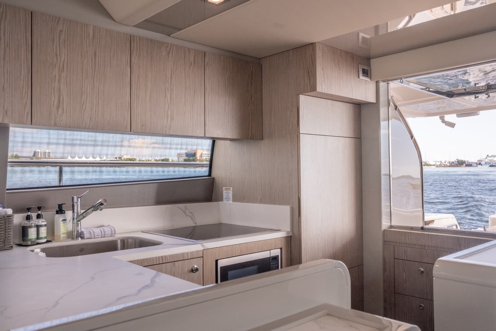 2016 Ferretti Yachts  - Photo 39