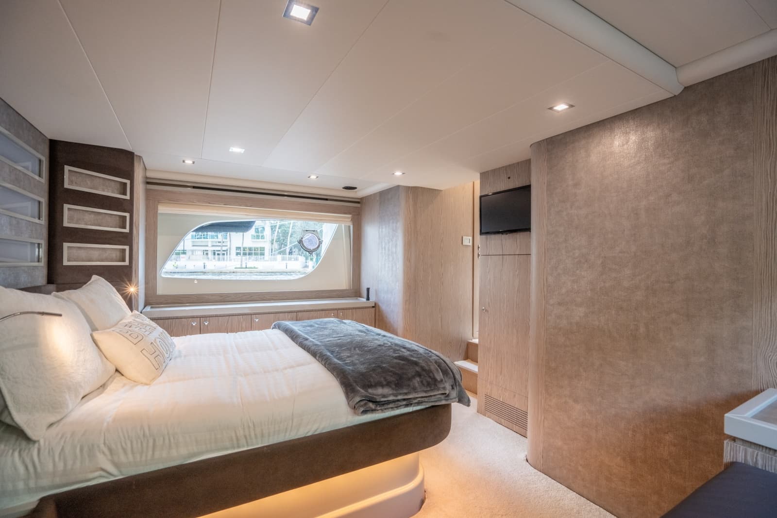 2016 Ferretti Yachts  - Photo 78