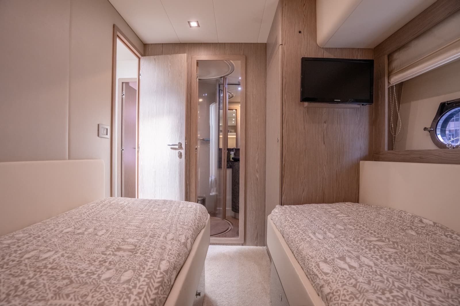 2016 Ferretti Yachts  - Photo 54