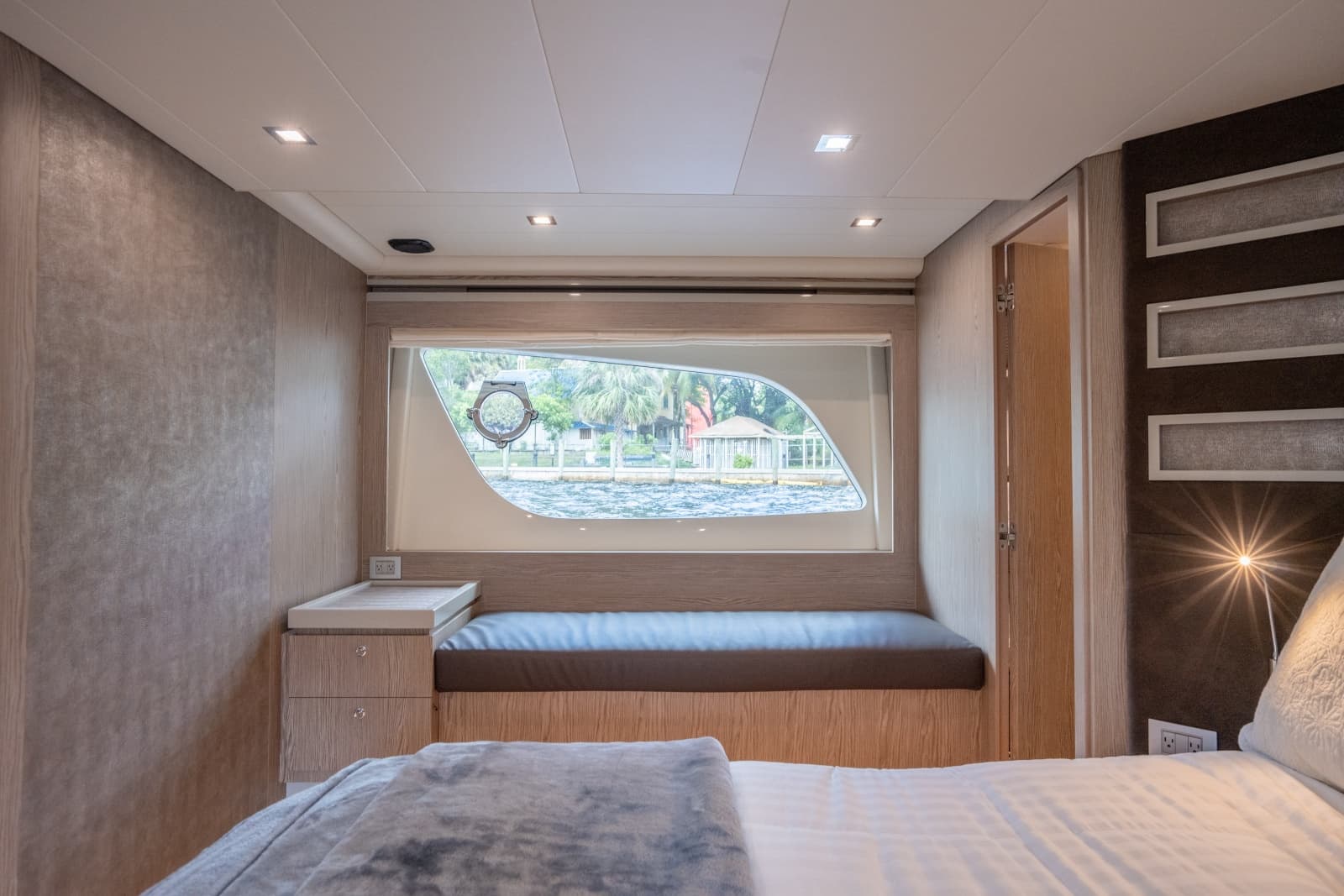 2016 Ferretti Yachts  - Photo 67