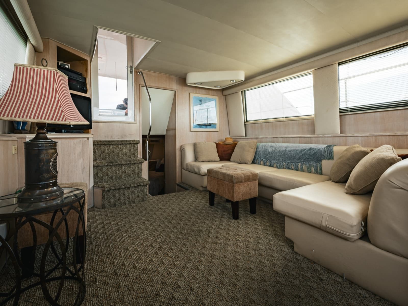 1995 Hatteras 52 Cockpit Motor Yacht - Photo 39