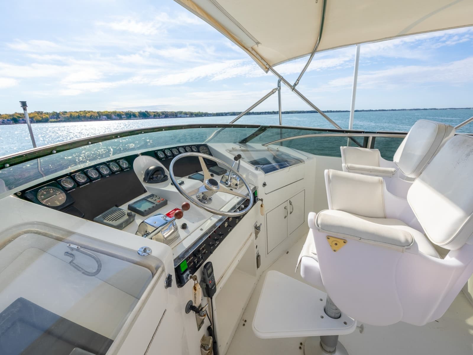 1995 Hatteras 52 Cockpit Motor Yacht - Photo 20