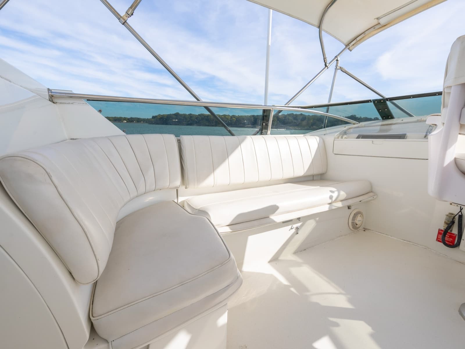 1995 Hatteras 52 Cockpit Motor Yacht - Photo 19