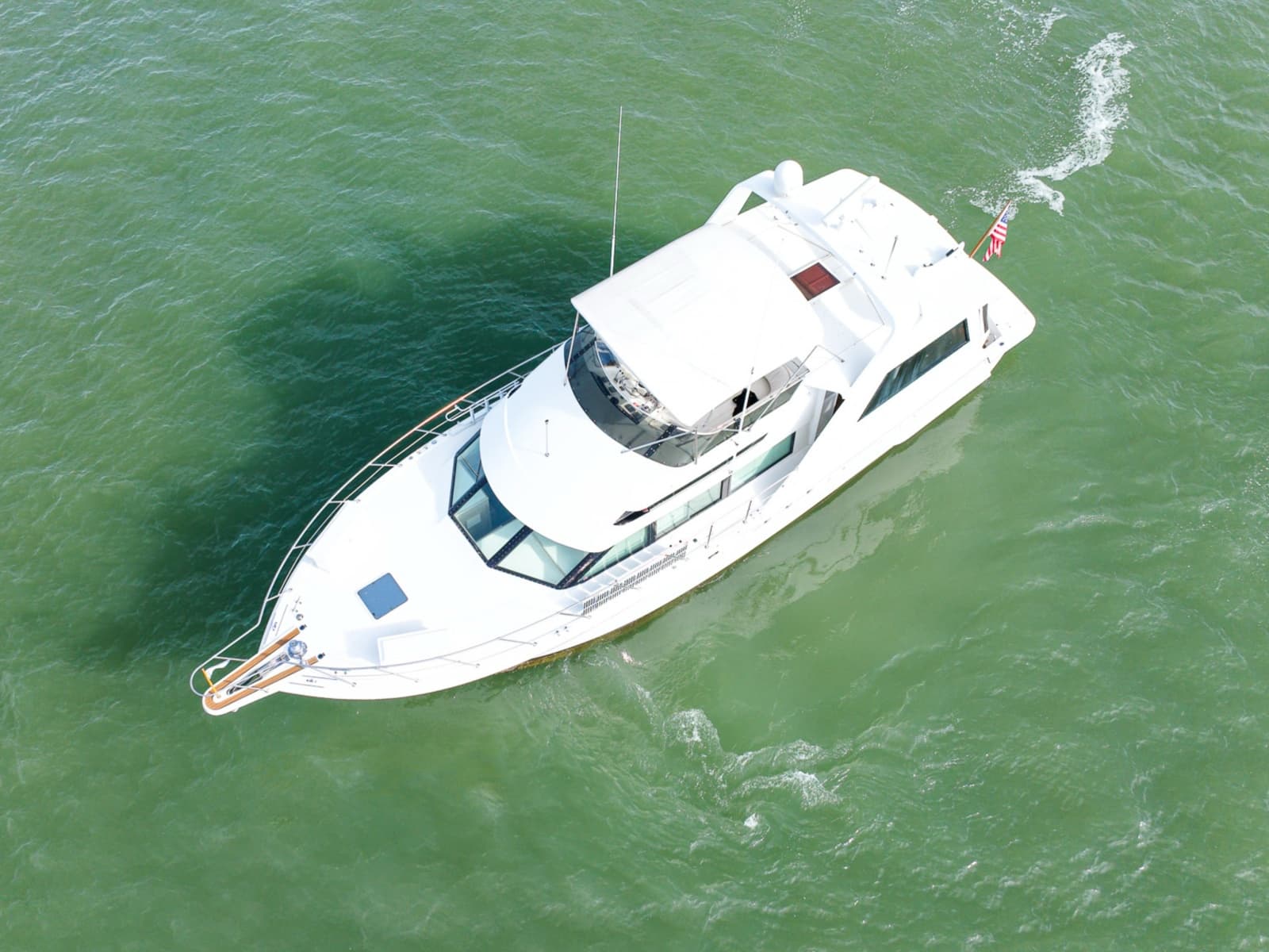 1995 Hatteras 52 Cockpit Motor Yacht - Photo 2