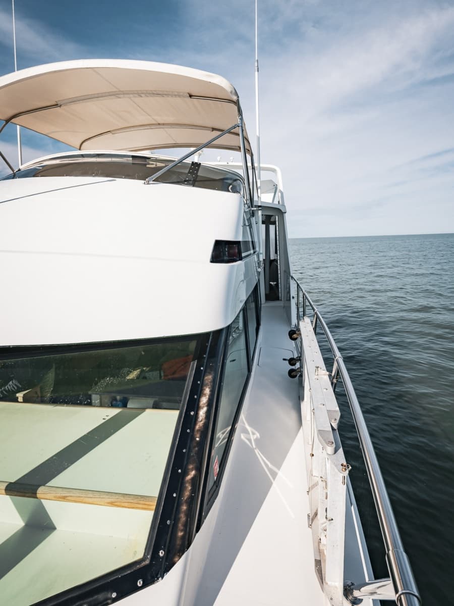 1995 Hatteras 52 Cockpit Motor Yacht - Photo 24