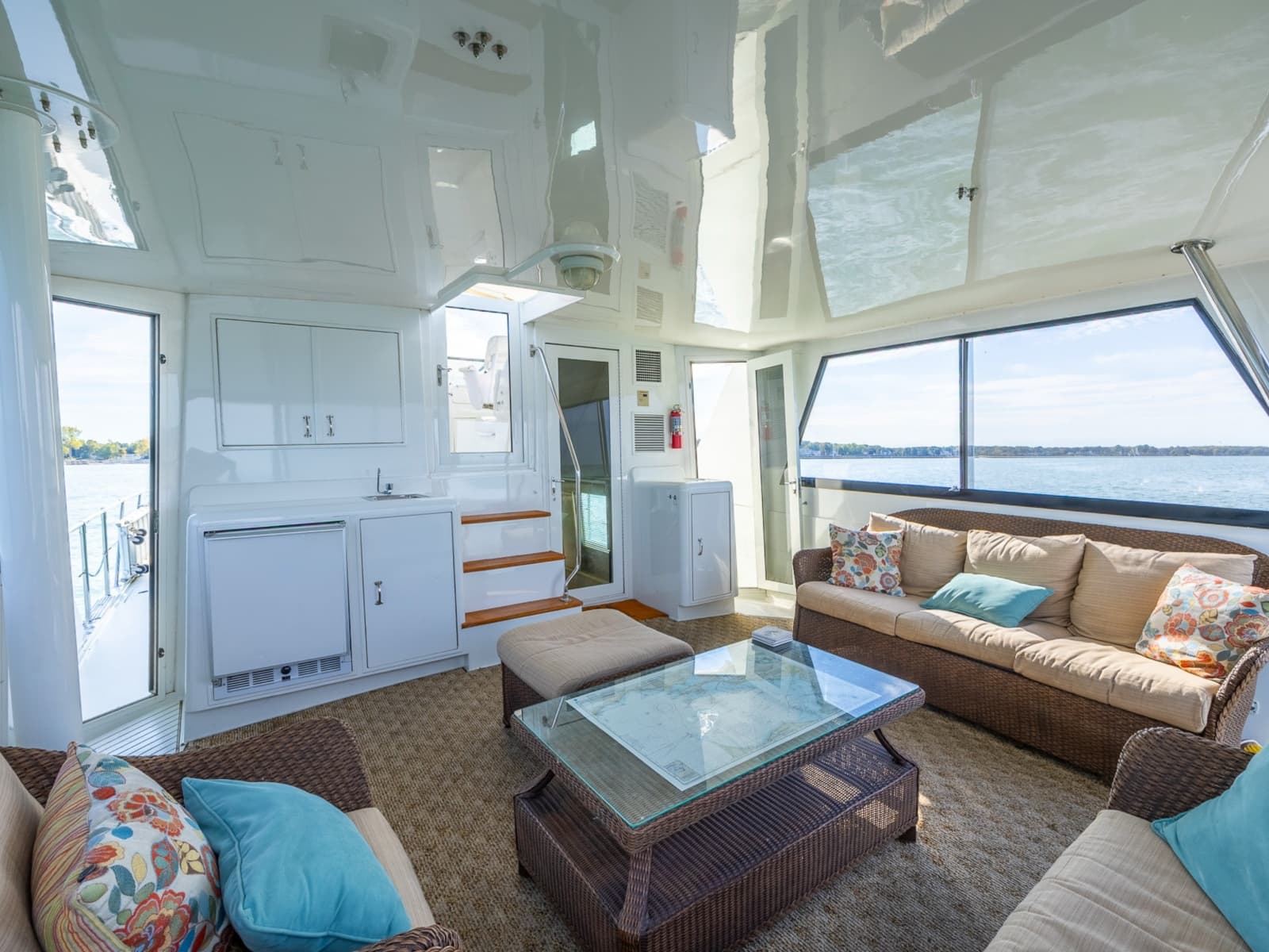 1995 Hatteras 52 Cockpit Motor Yacht - Photo 27