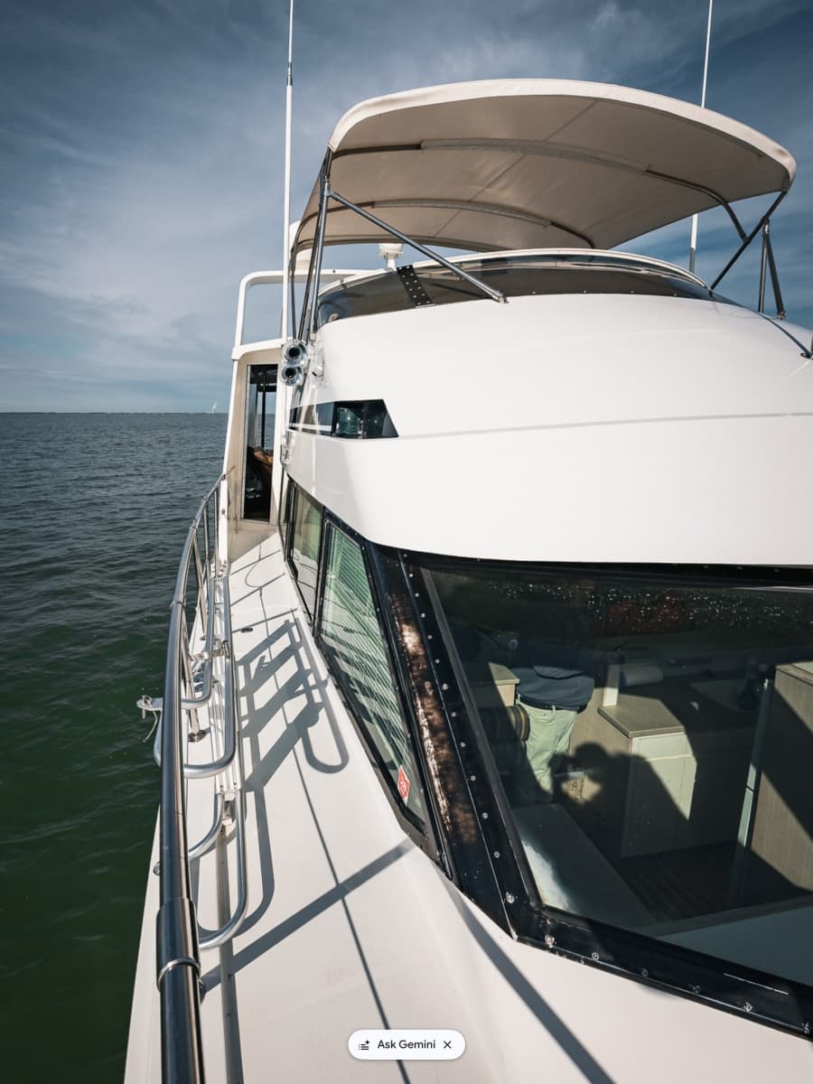 1995 Hatteras 52 Cockpit Motor Yacht - Photo 23