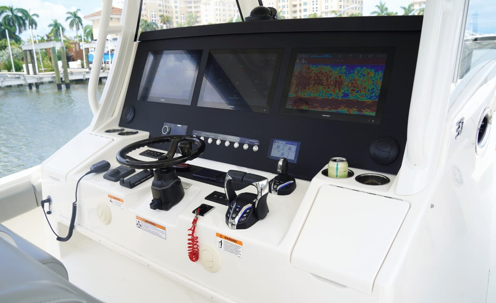 2024 Regulator 37 - Photo 16