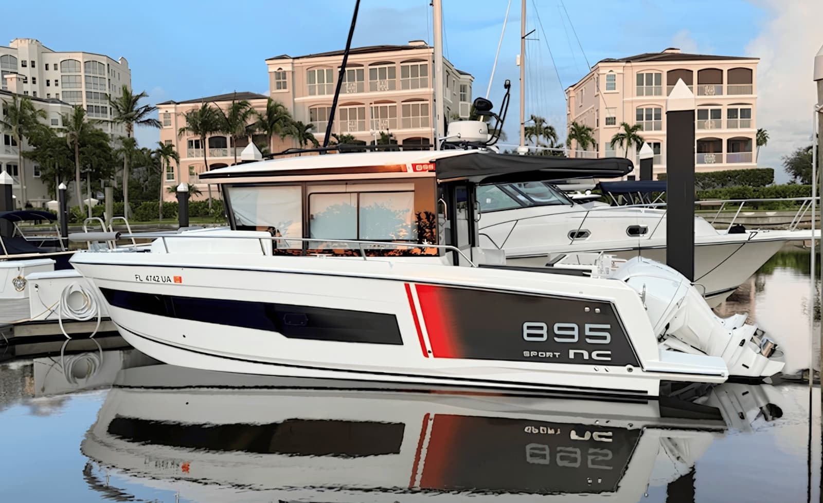 2025 Jeanneau NC 895 Sport S2 - Photo 2