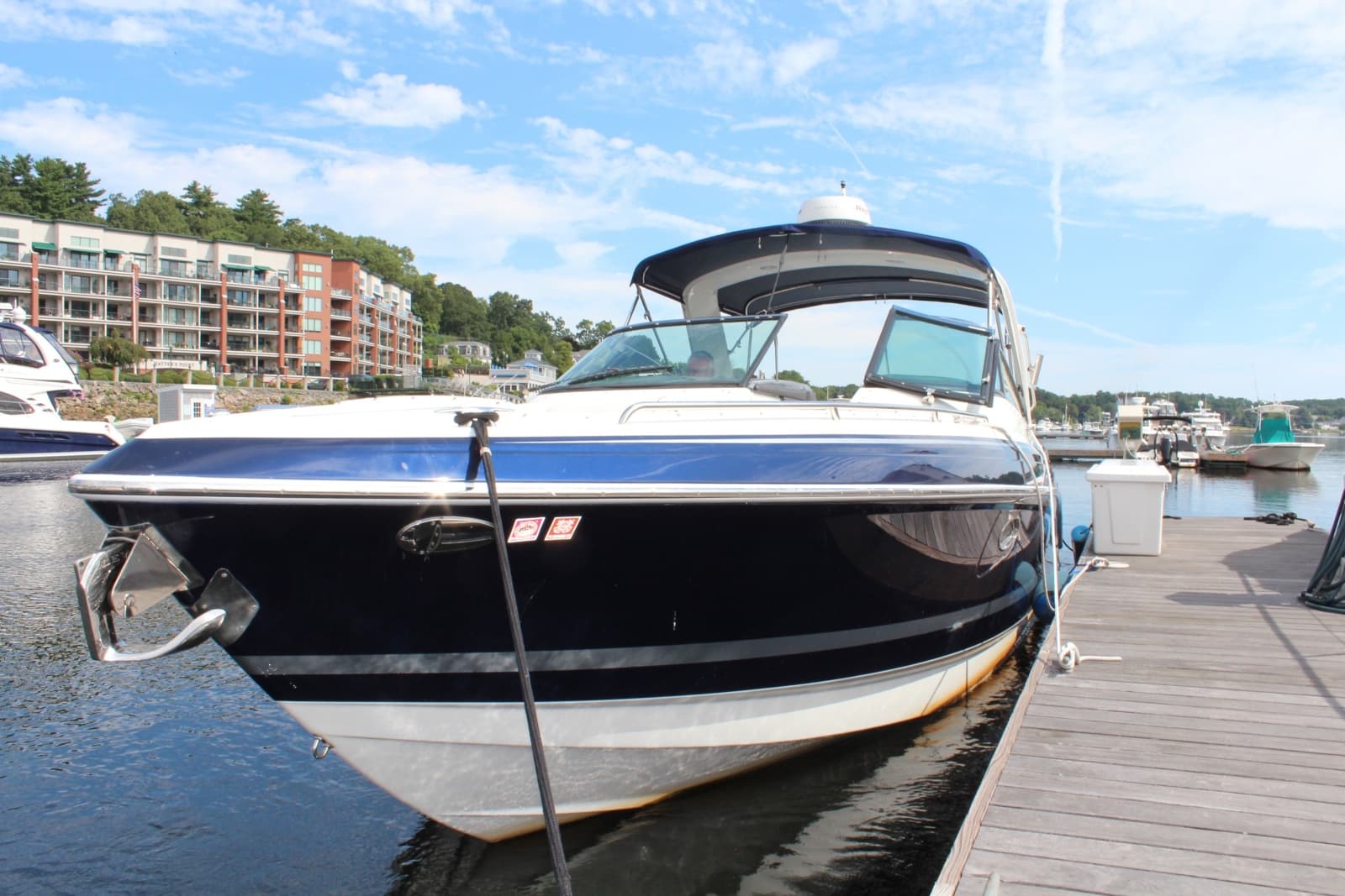 2017 Formula 330 Crossover Bowrider - Photo 2