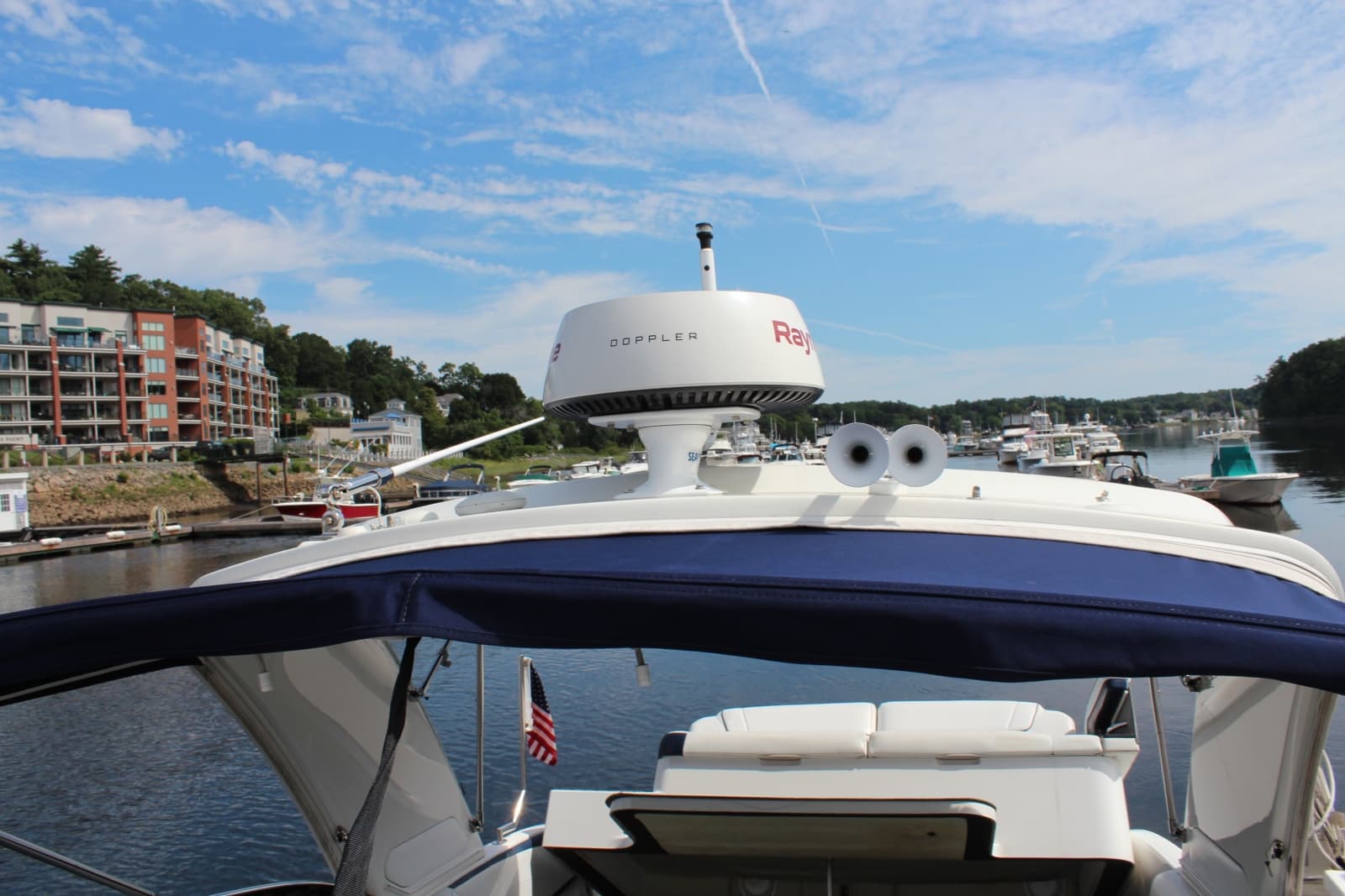 2017 Formula 330 Crossover Bowrider - Photo 9