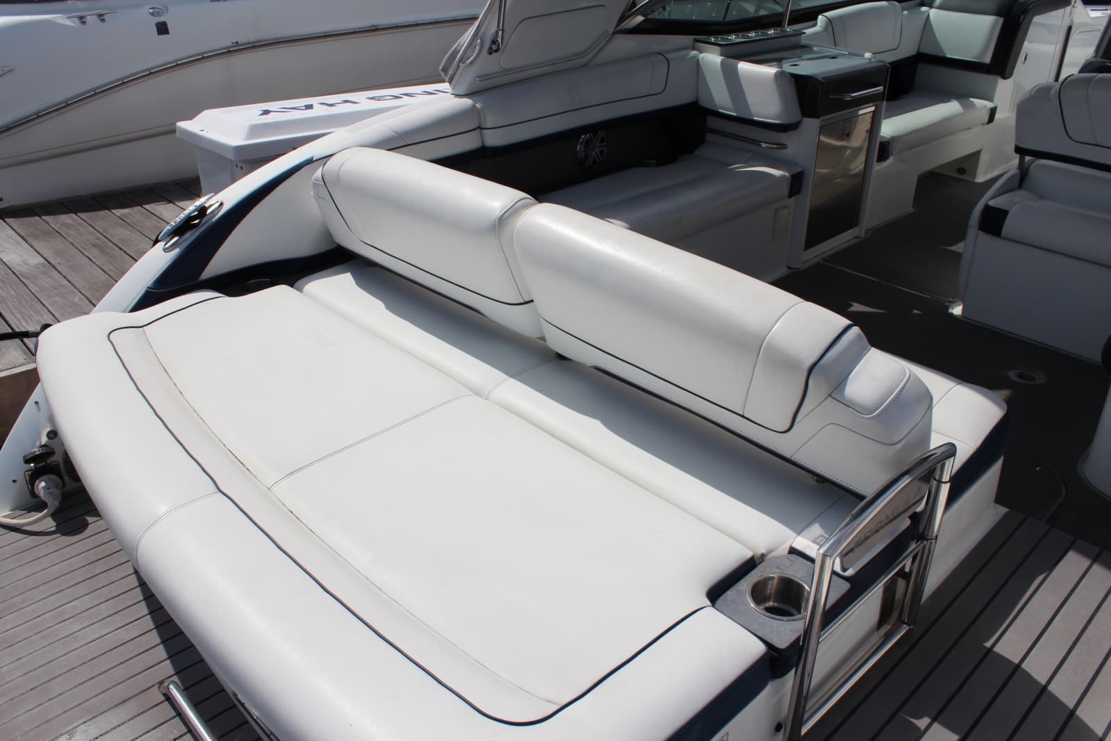 2017 Formula 330 Crossover Bowrider - Photo 70