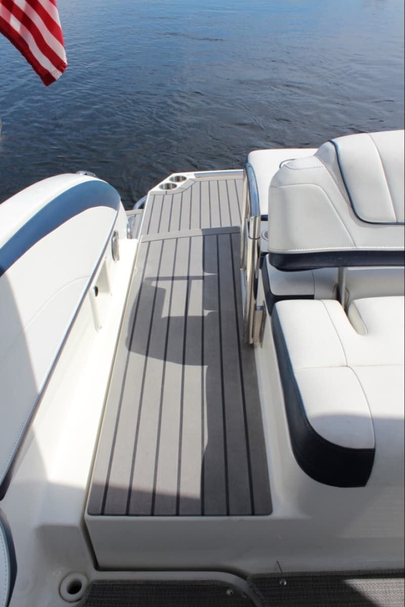 2017 Formula 330 Crossover Bowrider - Photo 66