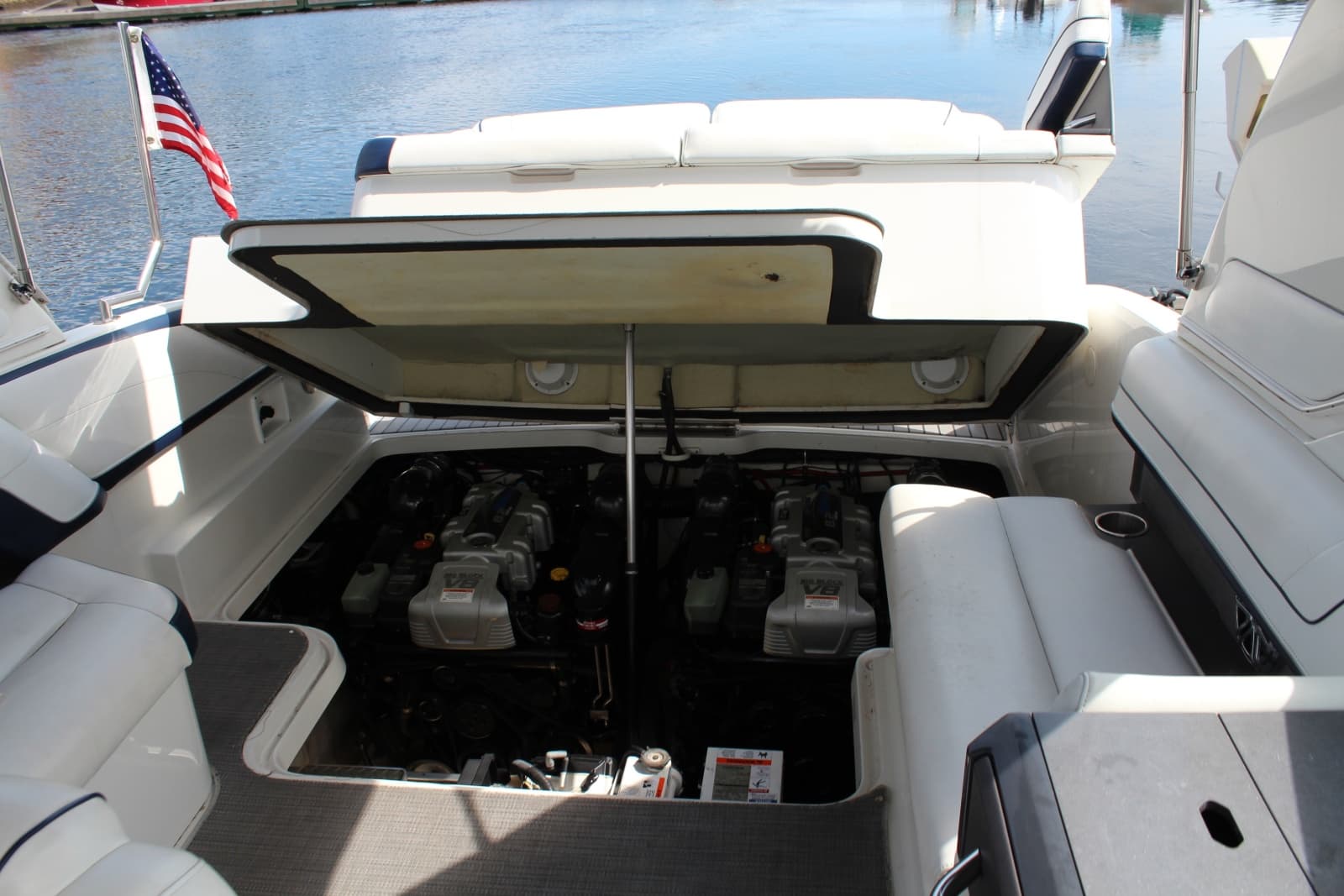 2017 Formula 330 Crossover Bowrider - Photo 32