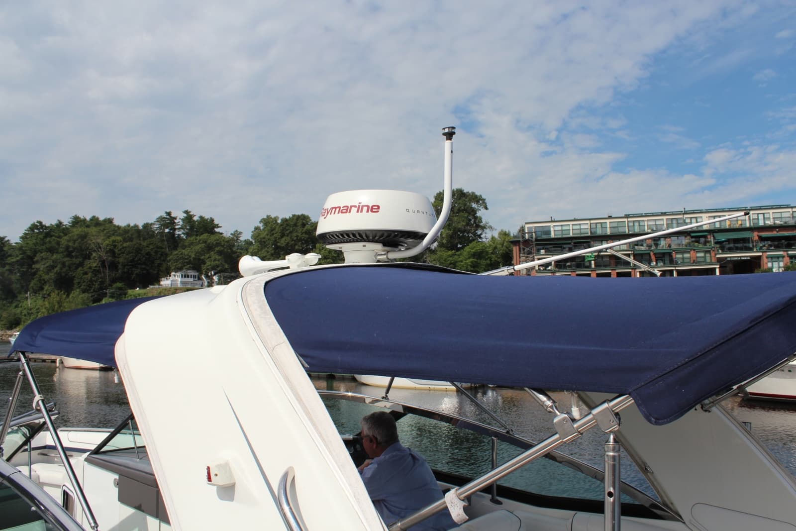 2017 Formula 330 Crossover Bowrider - Photo 8