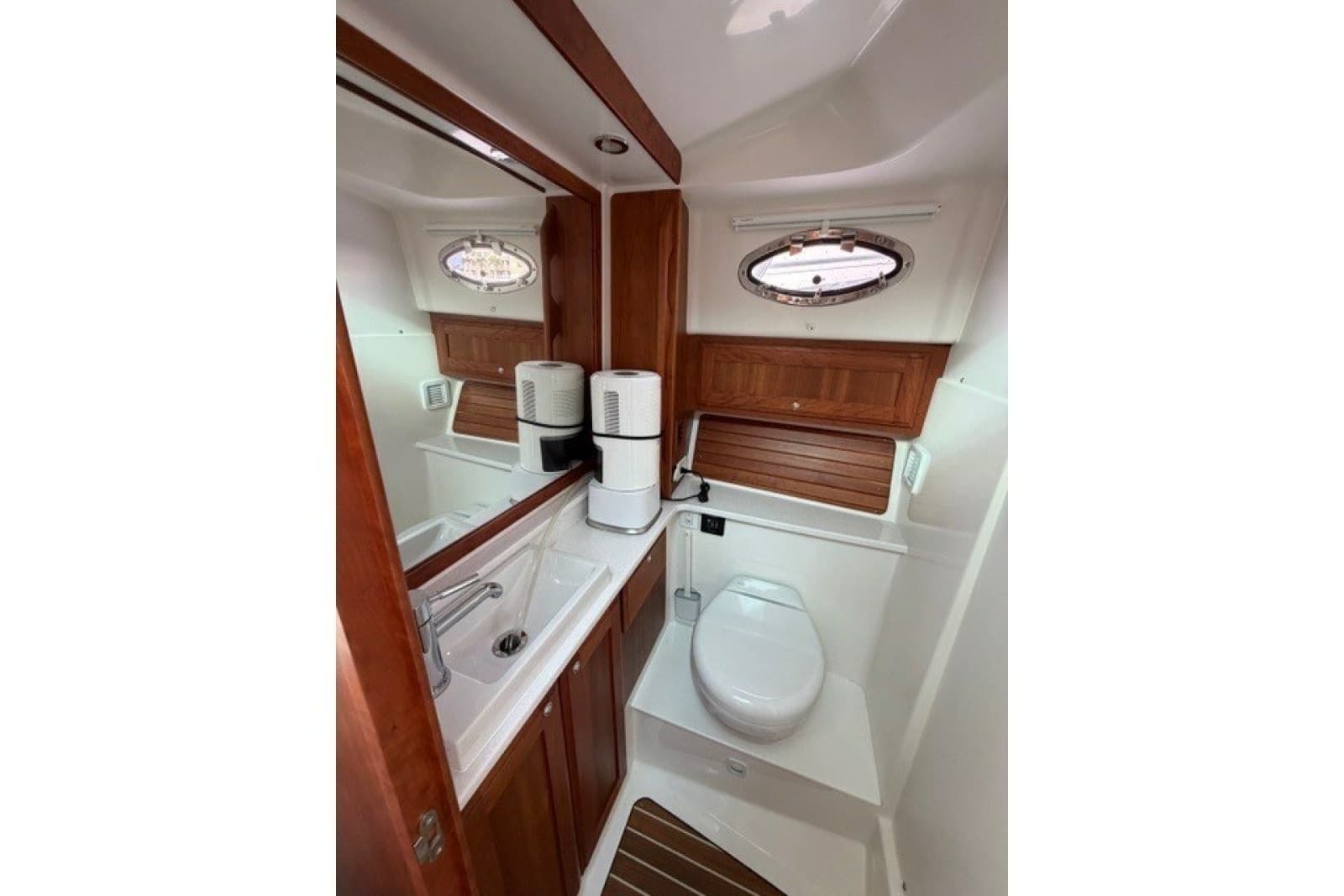 2020 Back Cove 34O - Photo 9