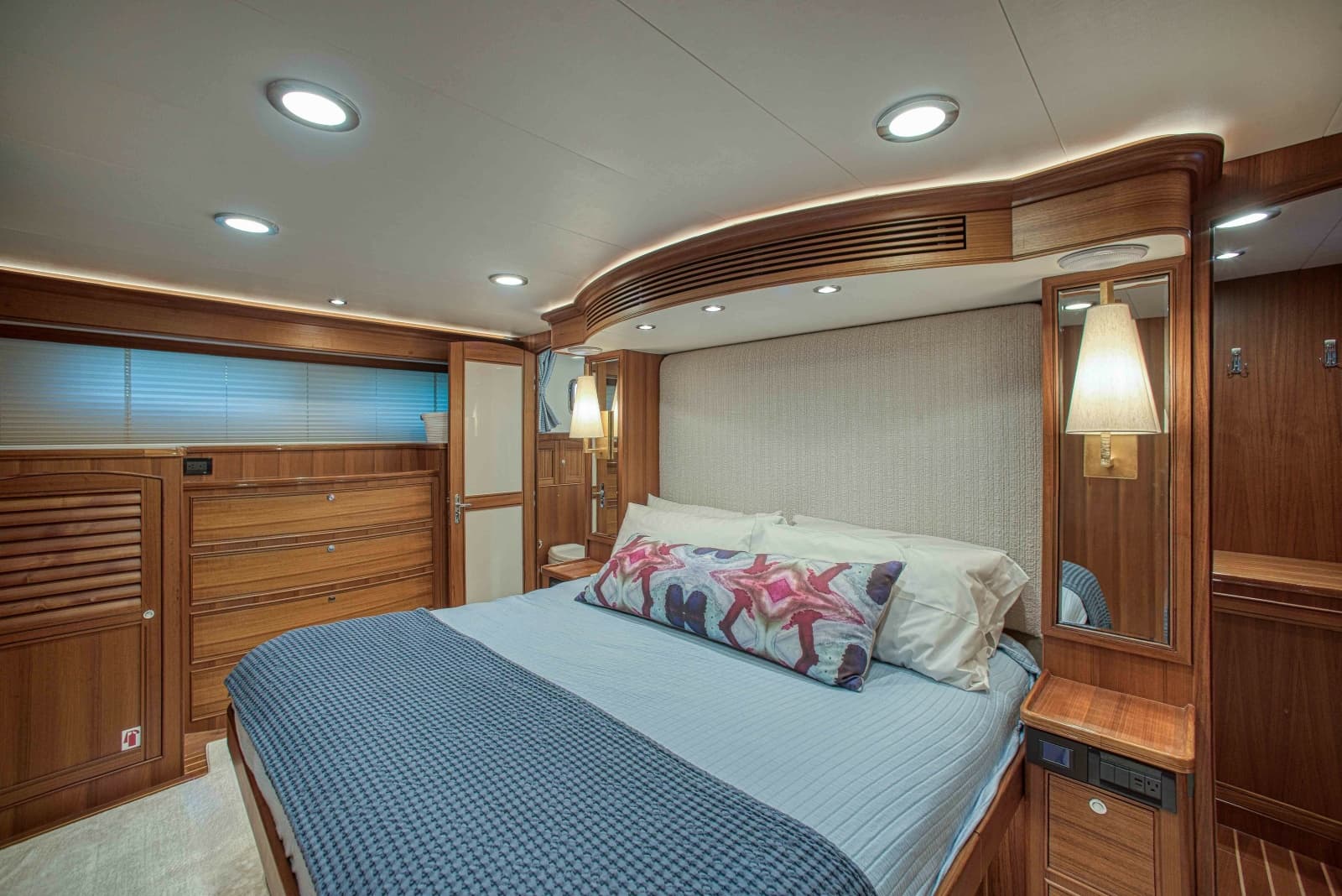 2024 Marlow Explorer 58E - Photo 5