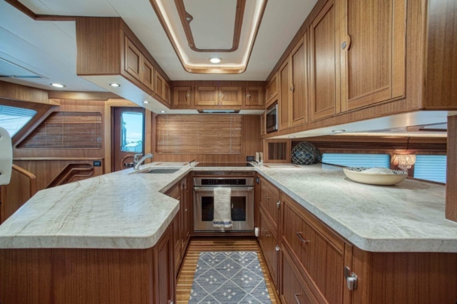 2024 Marlow Explorer 58E - Photo 2