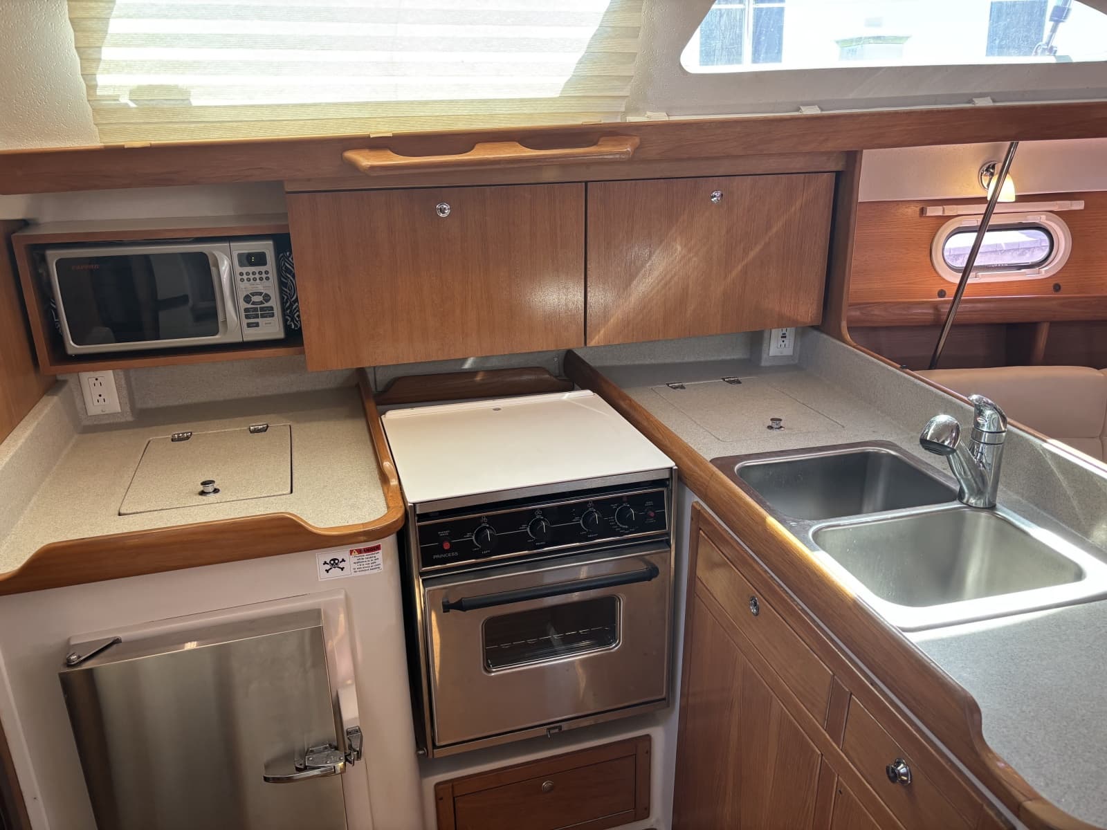 2007 Catalina 387 - Photo 28
