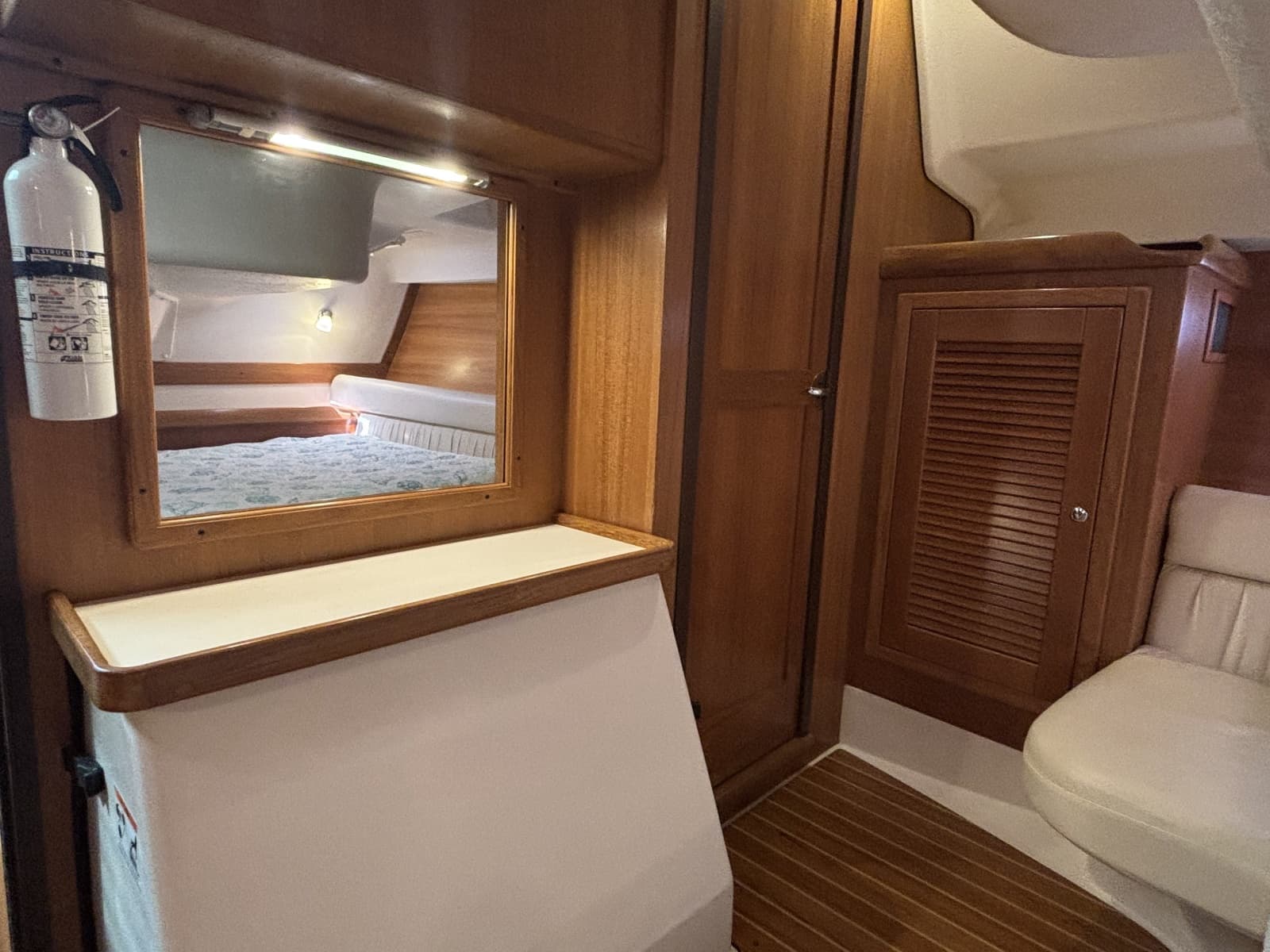 2007 Catalina 387 - Photo 44